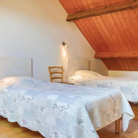 Holiday home 3 Bedroom Awesome In