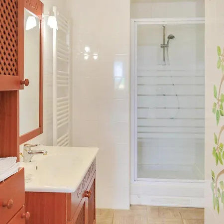 3 Bedroom Awesome In
