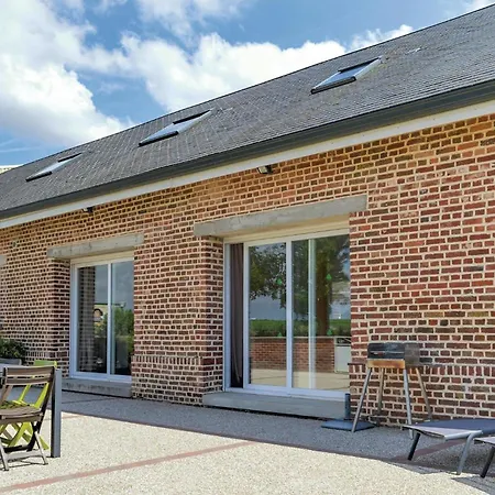Holiday home 3 Bedroom Awesome In Roisel